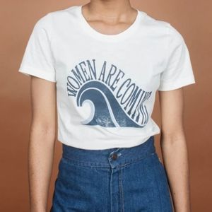 The Bee & The Fox Women Are Coming T-Shirt M